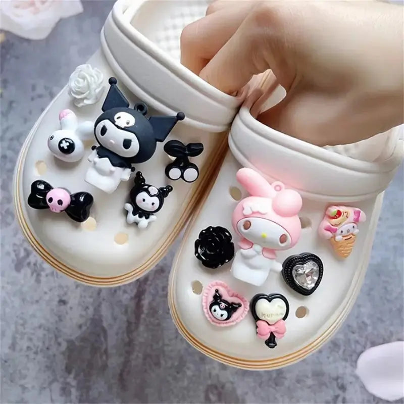 Pingentes Crocs Hello Kitty, Kuromi e Cinnamoroll Raizza Kids