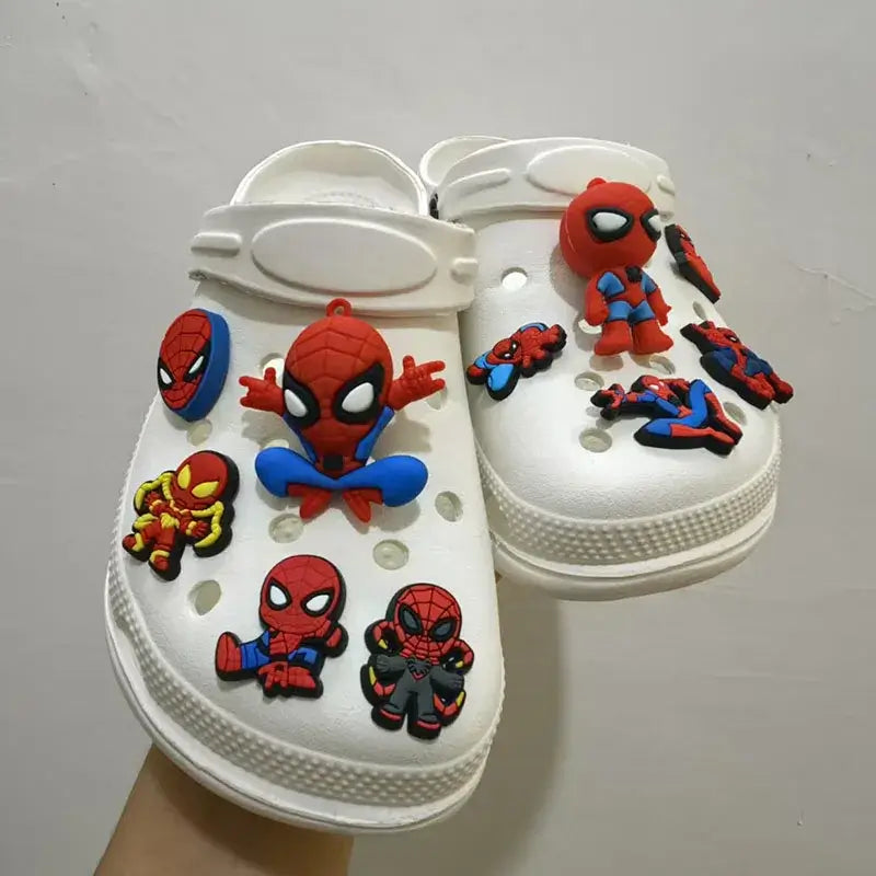 Pingentes Crocs Homem-Aranha Raizza Kids