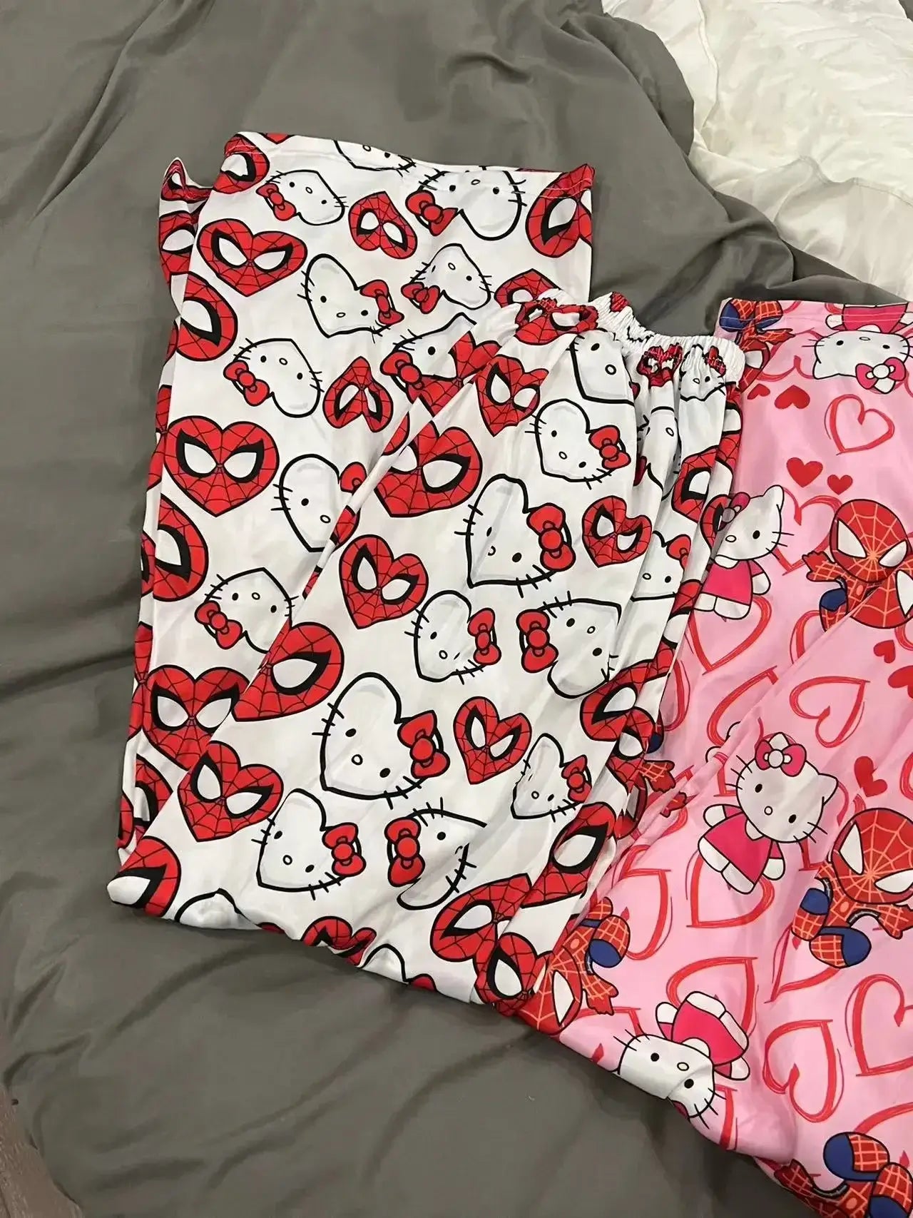 Calça Homem-Aranha e Hello Kitty Pijama