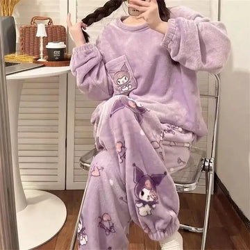 Pijama Feminino Turma da Hello Kitty Peluciado To Com Sono Pijamas