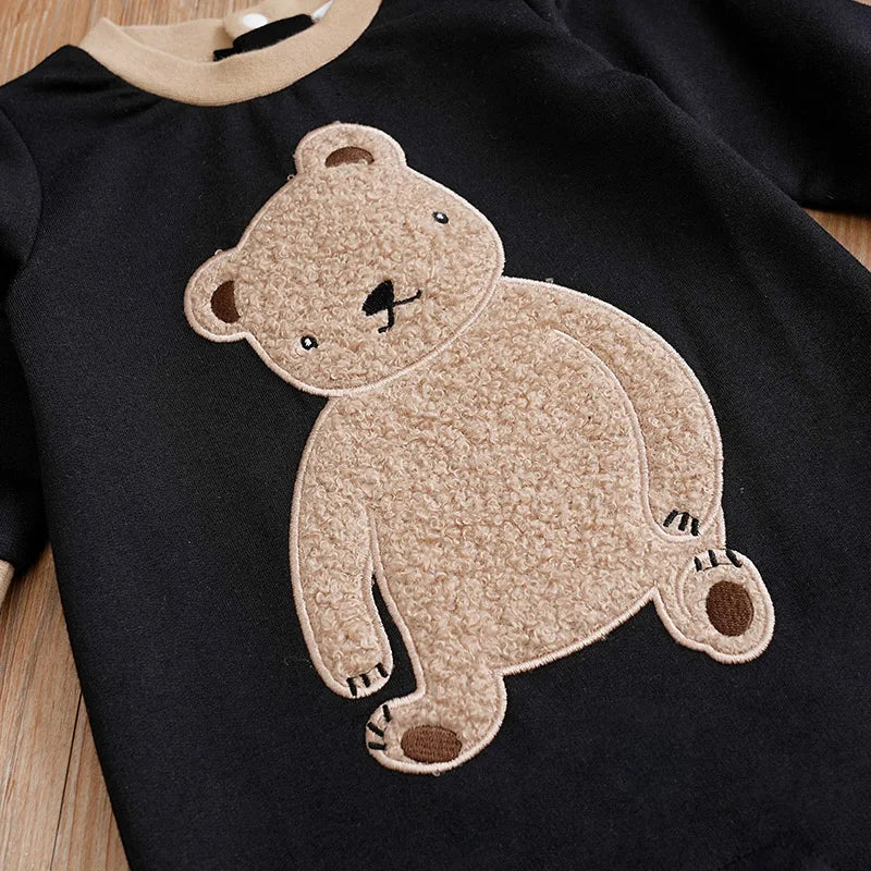 Macacão Bebê Ursinho Teddy Bordado detalhe 5 Raizza Kids