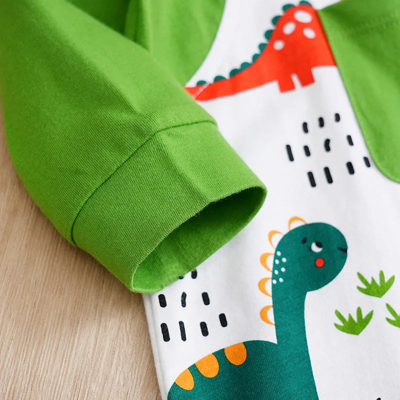 Macacão Bebê Dinossauro com Suspensório detalhe 6 Raizza Kids