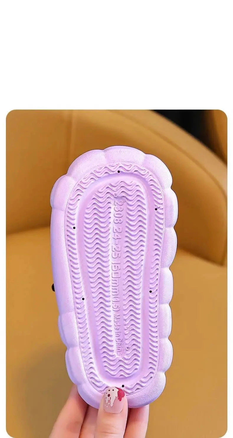 Chinelo Nuvem Kuromi