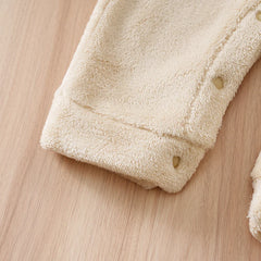 Macacão Bebê Inverno Urso Bege com Capuz detalhe 6 Raizza Kids