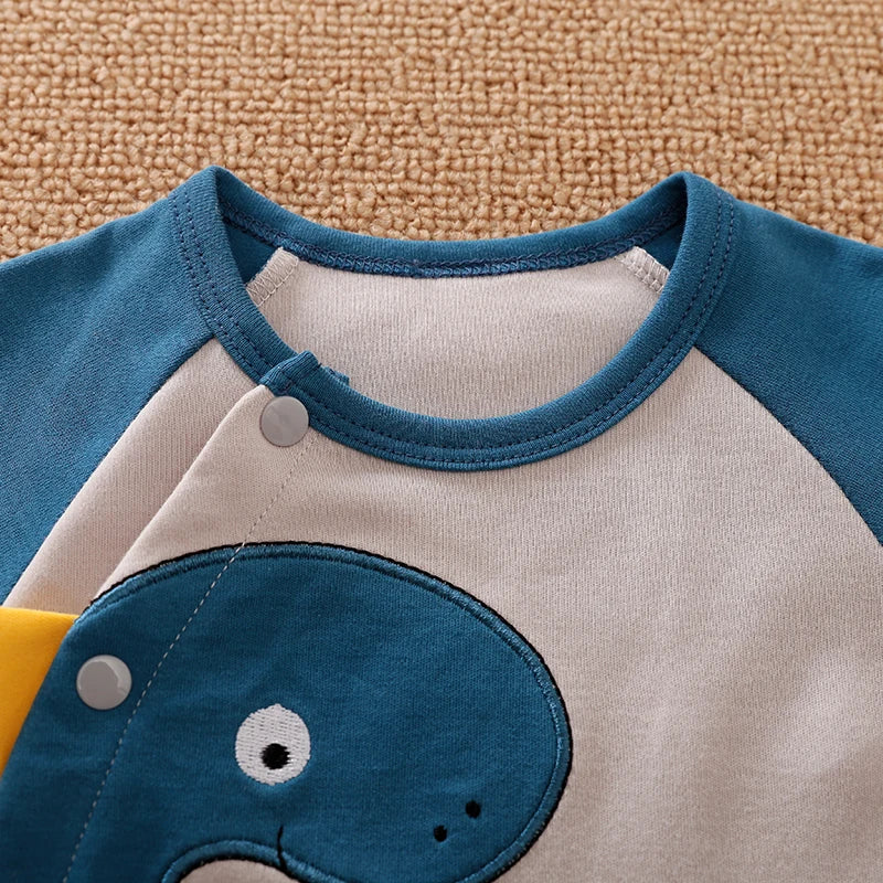 Macacão Bebê Dinossauro Azul em Algodão detalhe 3 Raizza Kids