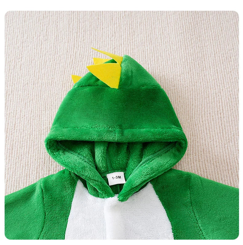 Macacão Bebê Inverno Crocodilo em Flanela detalhe 9 Raizza Kids