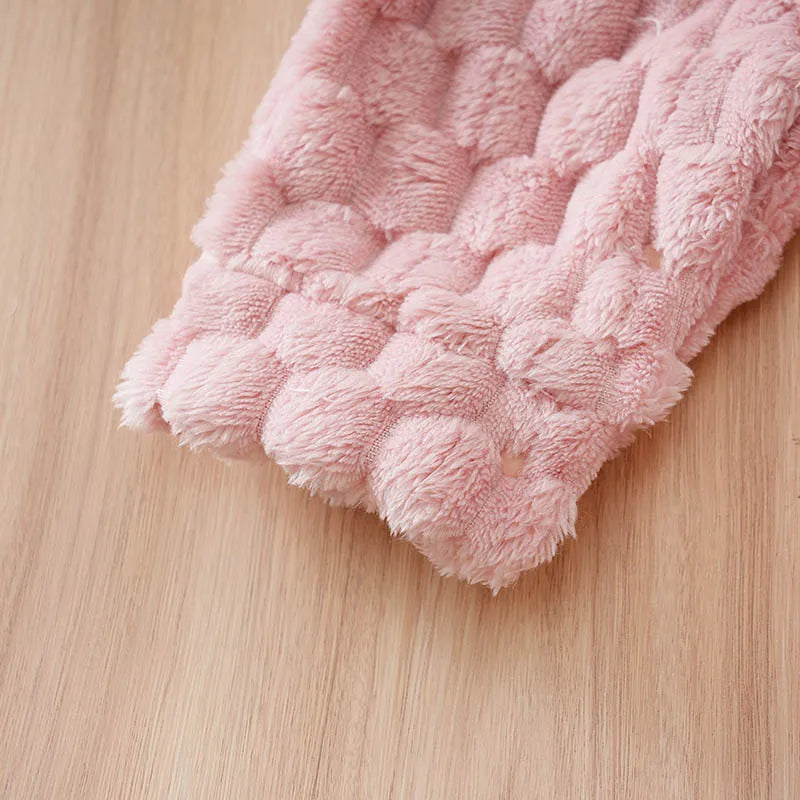Macacão Bebê Menina Rosa com Capuz detalhe 6 Raizza Kids