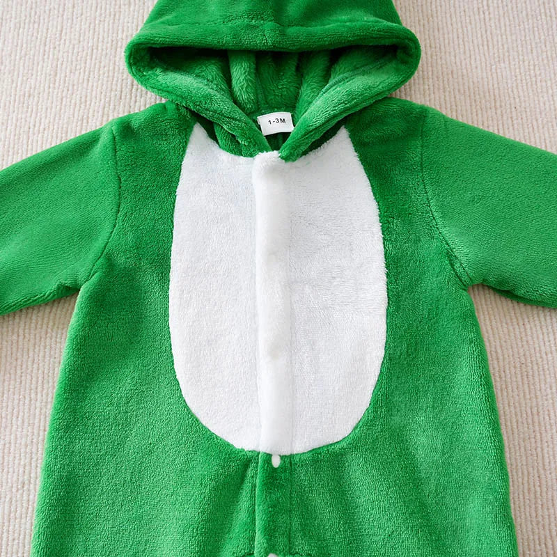 Macacão Bebê Inverno Crocodilo em Flanela detalhe 4 Raizza Kids