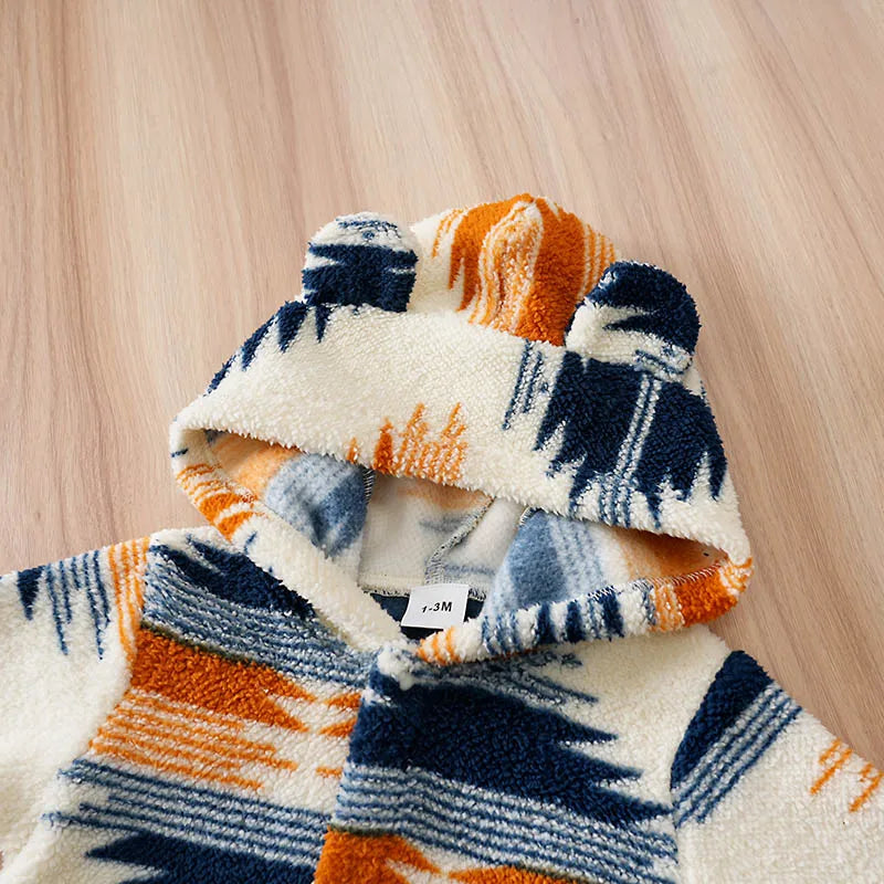 Macacão Bebê Inverno Natal Nórdico com Capuz detalhe 3 Raizza Kids
